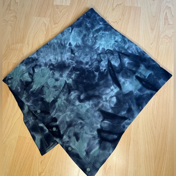 LULULEMON - Vinyasa Scarf - Picture 2 of 9